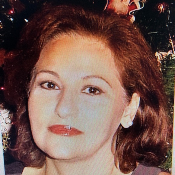 Meet your Posher, Parvaneh - Picture 1 of 1